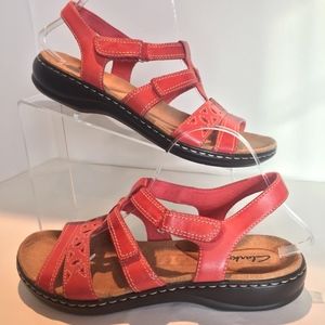 CLARKS Lexi Burnt Orange Sandal W/Ankle strap 9.5W