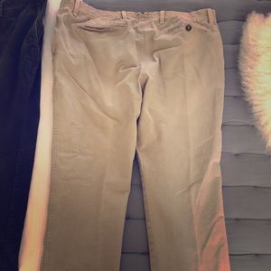 Men’s American Eagle Relaxed Chinos