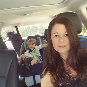 Meet your Posher, Angela