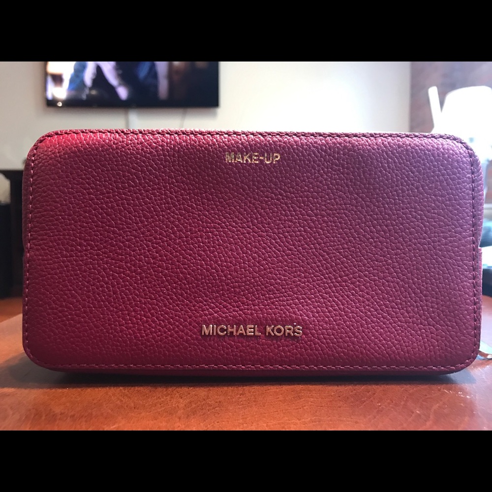 Michael Kors Make-Up case