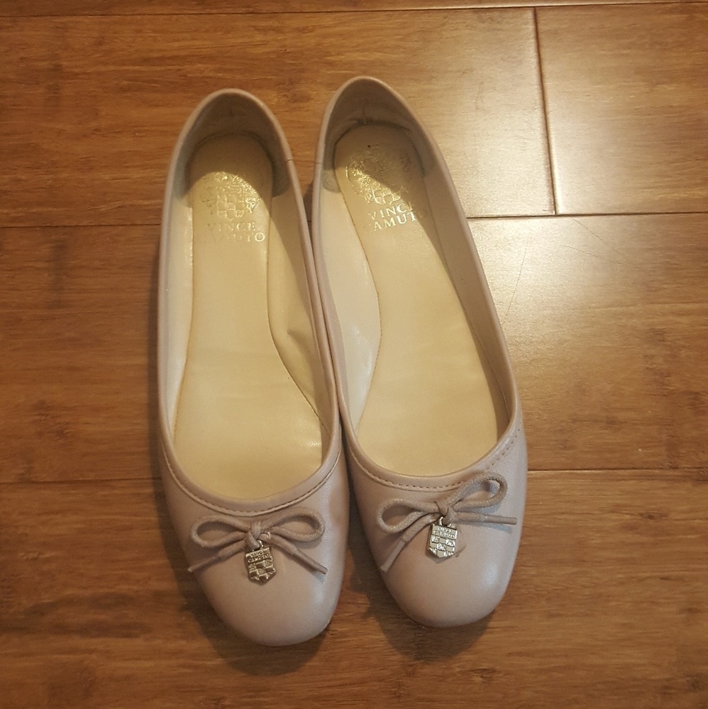 Vince Camuto flats