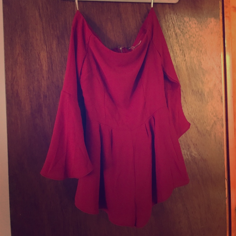 Essue, Romper size small
