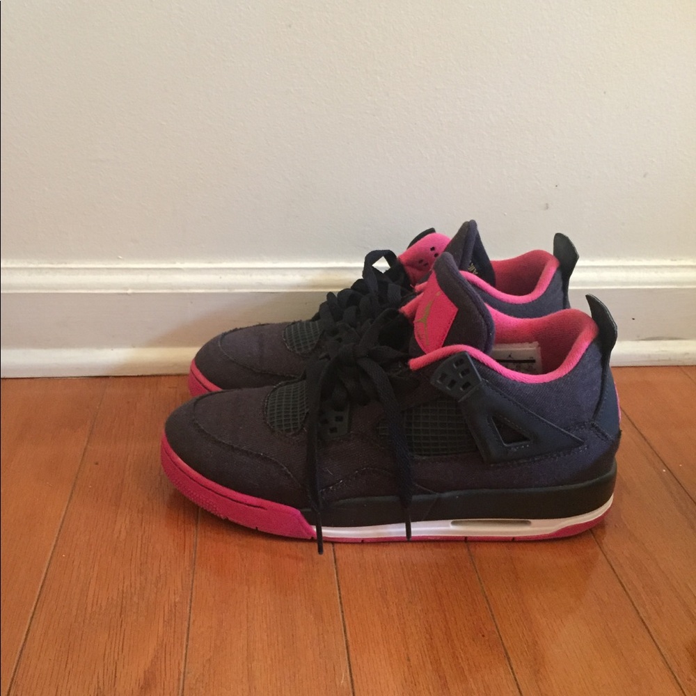Air Jordan 4