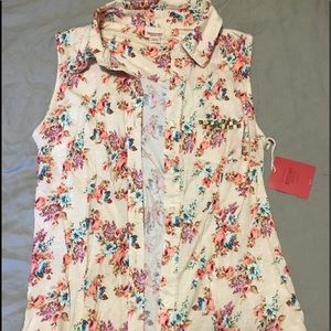 Target button up tank