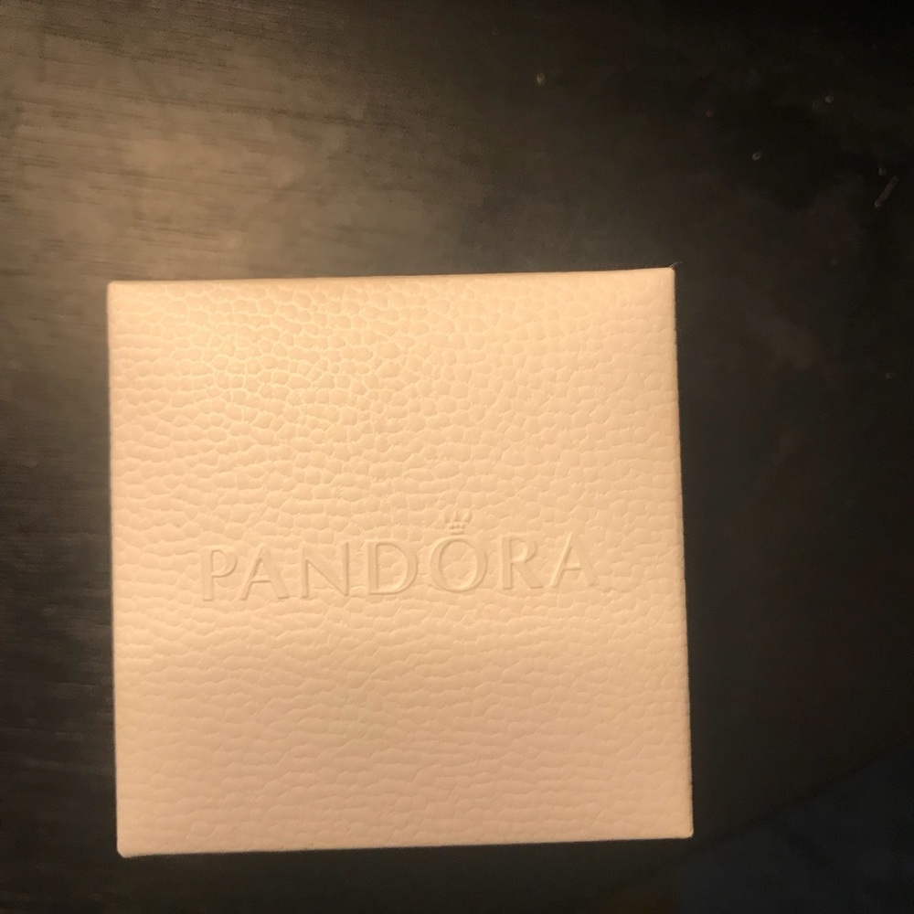 Pandora Ring