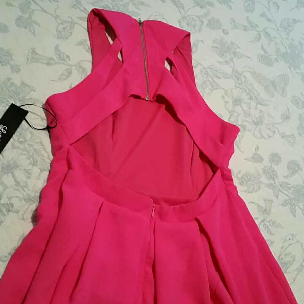 Dress - Picture 2 of 3