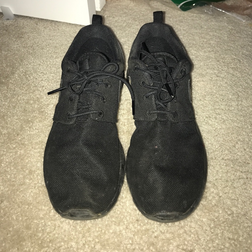 Black Roshes
