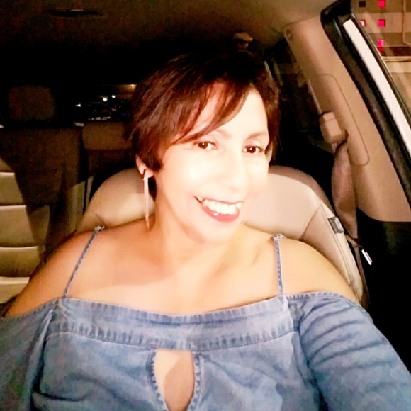 Meet your Posher, Martha - Picture 1 of 1