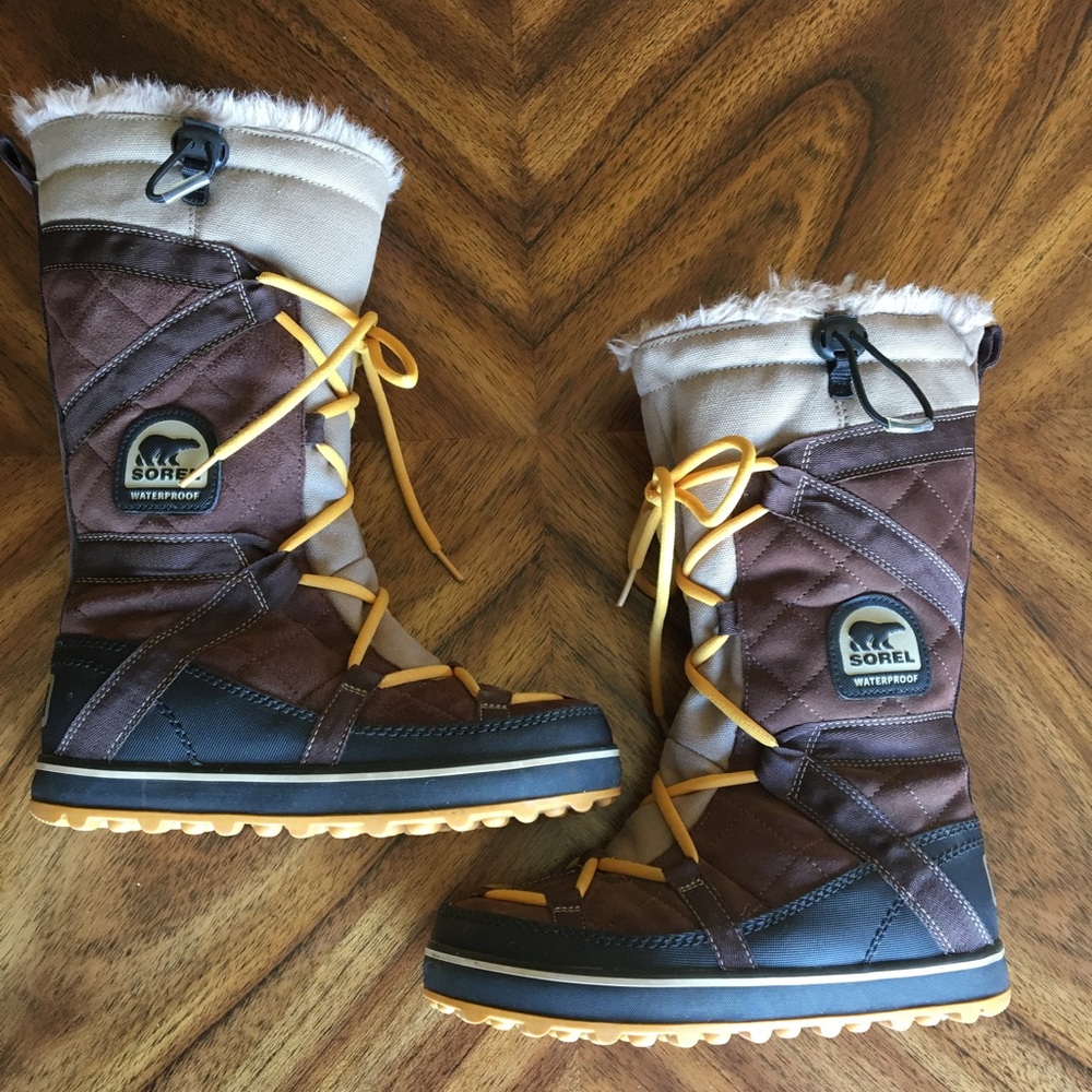 Sorel Glacy Explorer Boots Women's 7