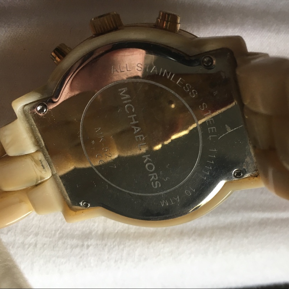 Michael Kors oversized white tortoise shell watch - Picture 3 of 5