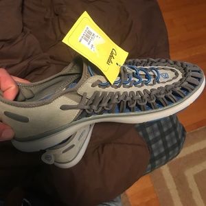 Keen uneek o2 sandals