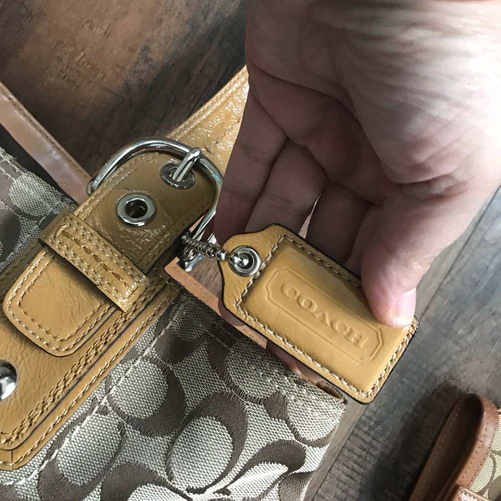 Coach Purse - Picture 6 of 8