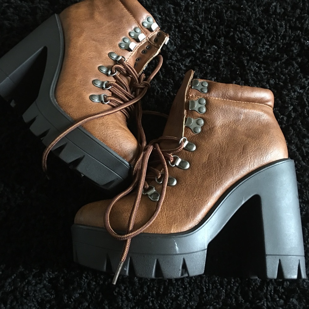 Block heel booties
