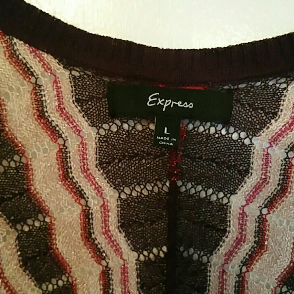 Top - Picture 2 of 2