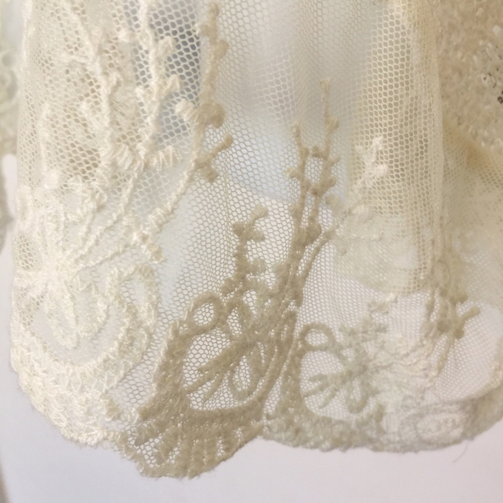 ❌❌SOLD❌❌A’reve Anthropologie RYU Tie Back Top - Picture 2 of 6