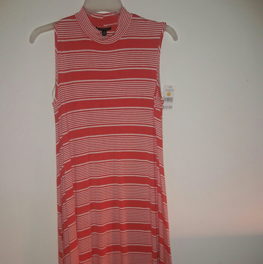 2 Sleveless Dresses 👗