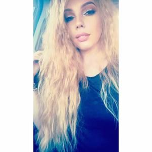 Meet your Posher, Ashlee