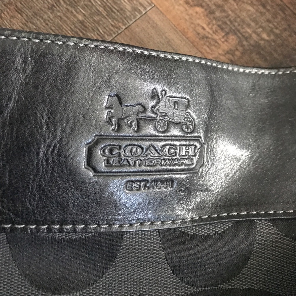 Coach Purse - Picture 5 of 8