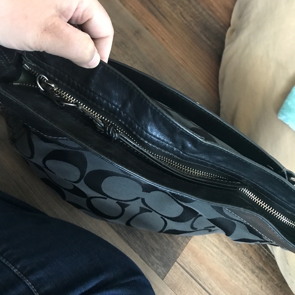 Coach Purse - Picture 4 of 8