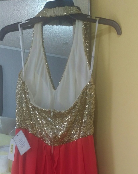 GREAT NWT SHORT CORAL DRESS FOR PROM! ❤ - Picture 2 of 4