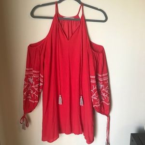 SOLD ❤️ Cold shoulder Dress ❤️