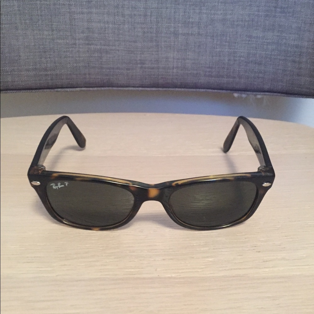 Classic tortoiseshell Ray Ban sunglasses