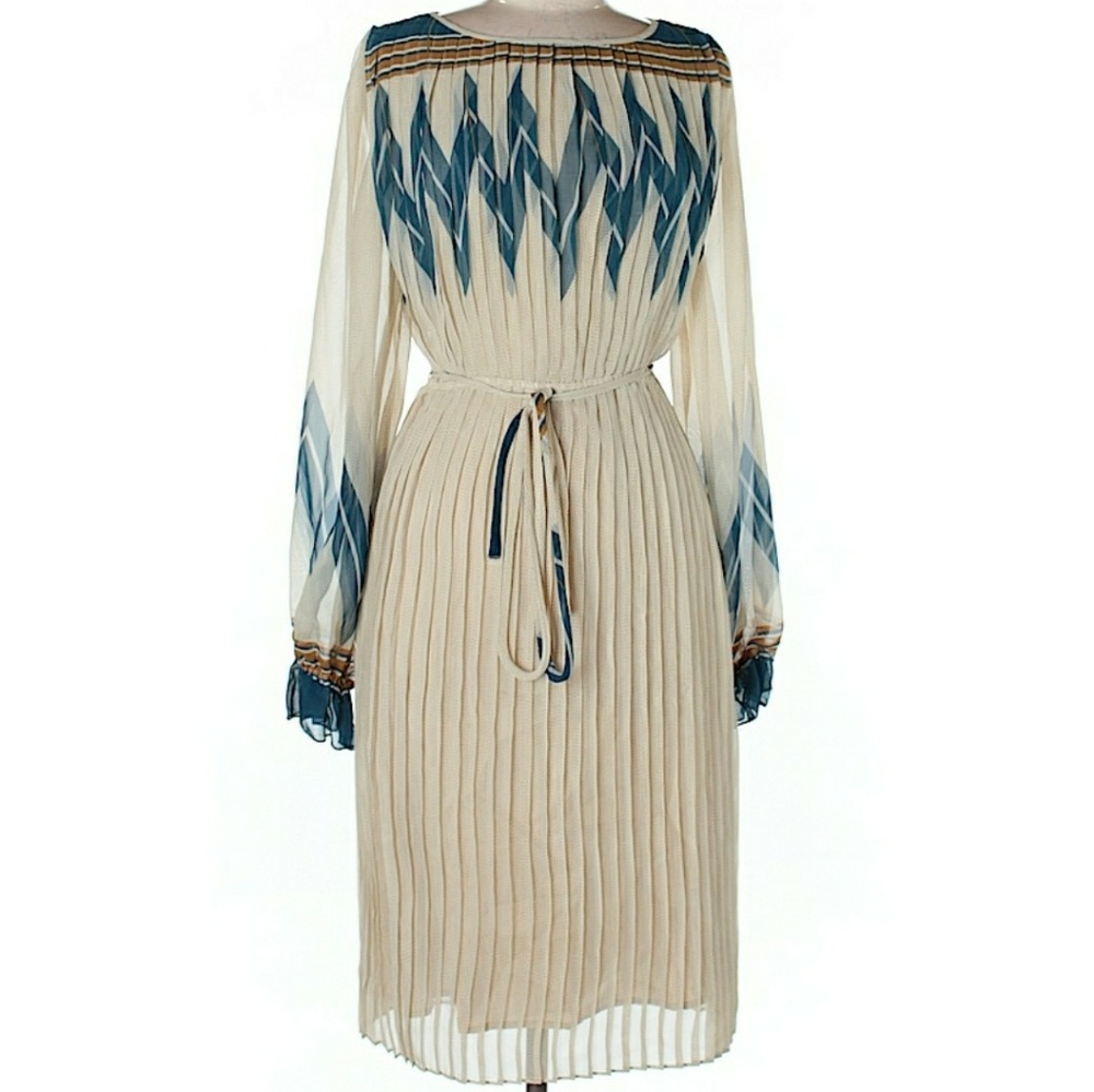 H&M dress with puffed sleeves