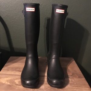Hunter Matte Black Rainboots