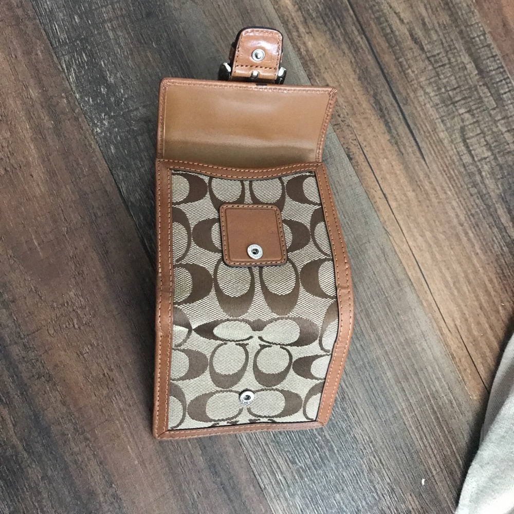 Coach Wallet - Picture 7 of 8