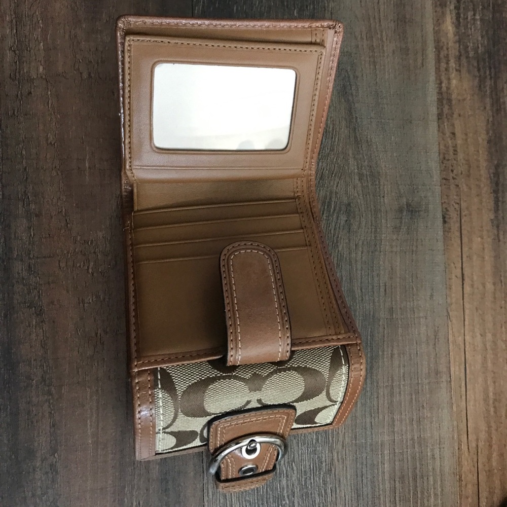 Coach Wallet - Picture 8 of 8