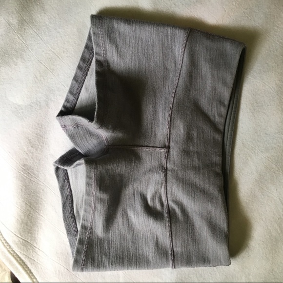 ❌SOLD❌ Lululemon boogie shorts - Picture 2 of 6