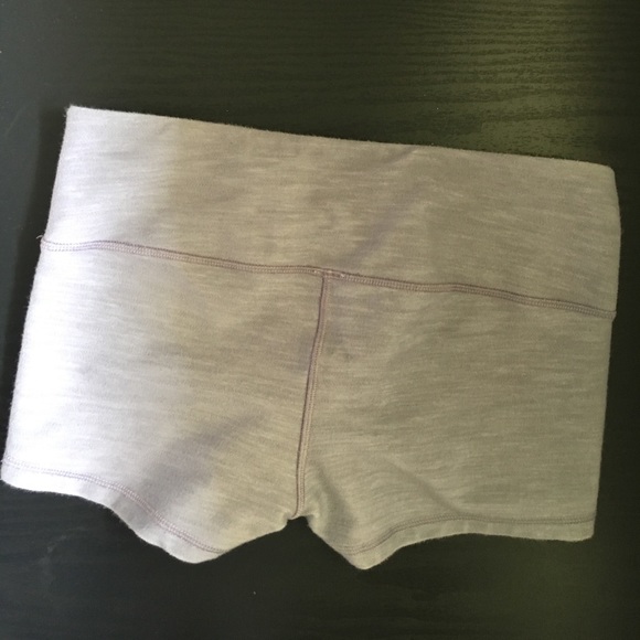 ❌SOLD❌ Lululemon boogie shorts - Picture 3 of 6