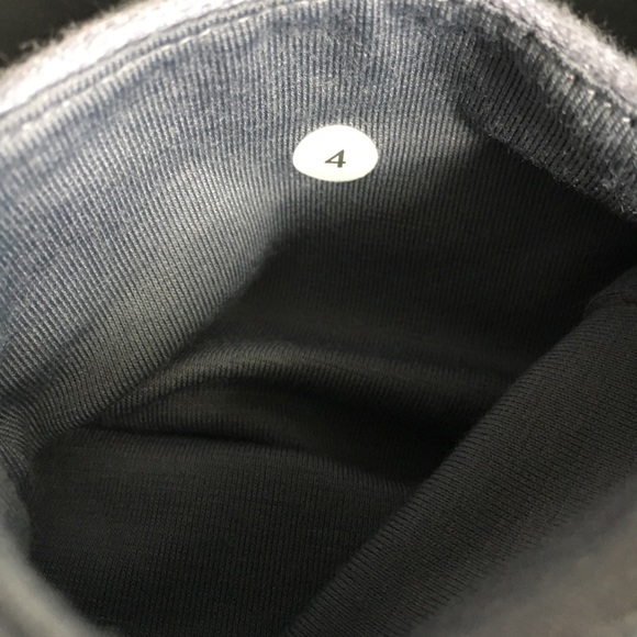 ❌SOLD❌ Lululemon boogie shorts - Picture 4 of 6