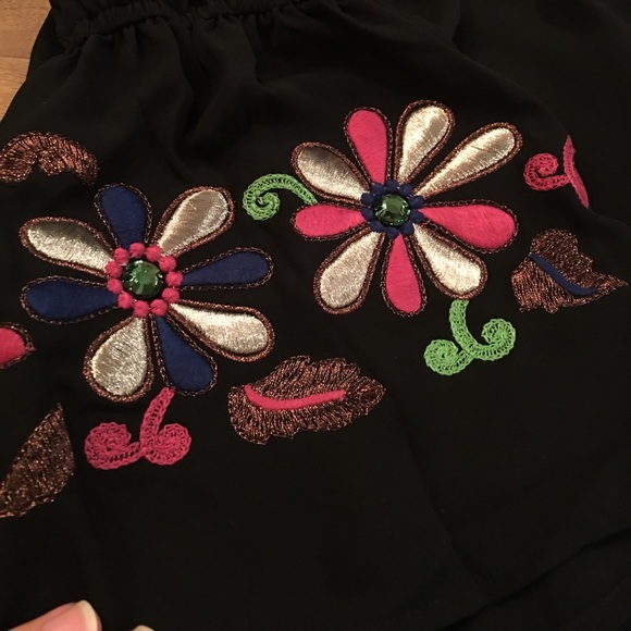 🌸Off the Shoulder Black Top🌸 - Picture 5 of 5