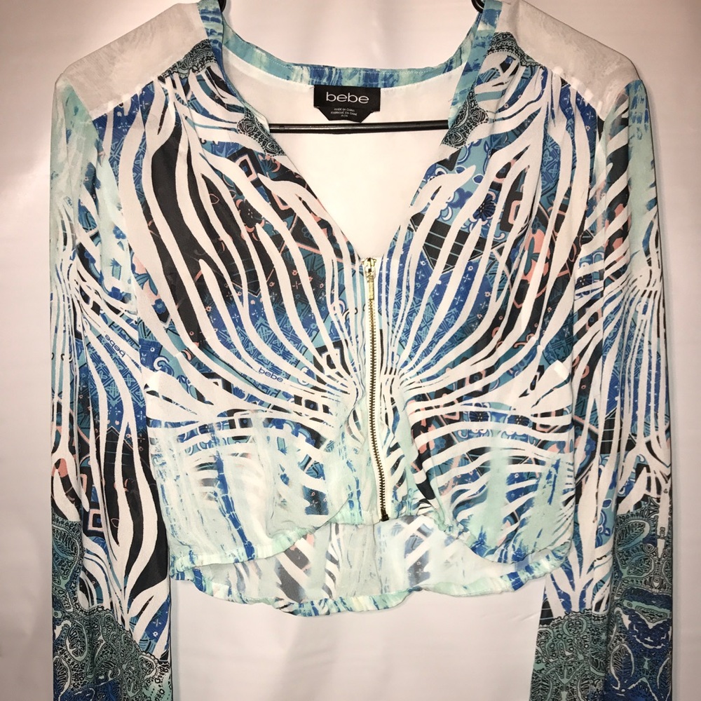 Bebe Cropped Zipped Blouse