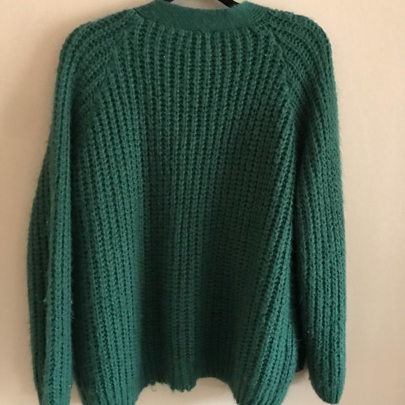 •GREEN CARDIGAN• - Picture 3 of 5