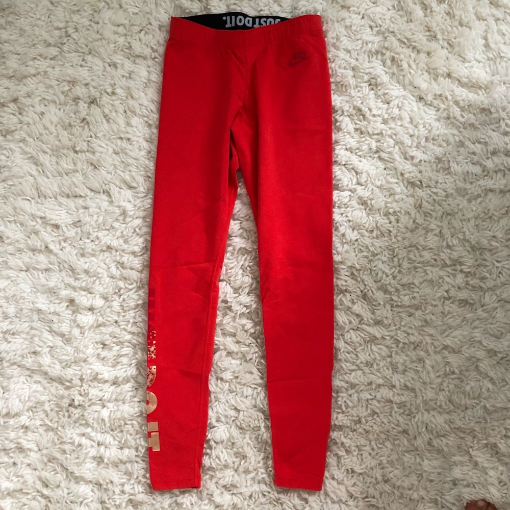 NWOT Nike Leggings