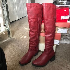 Burgundy leather rider boots 😍