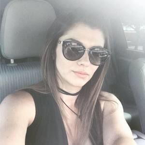 Meet your Posher, Edith