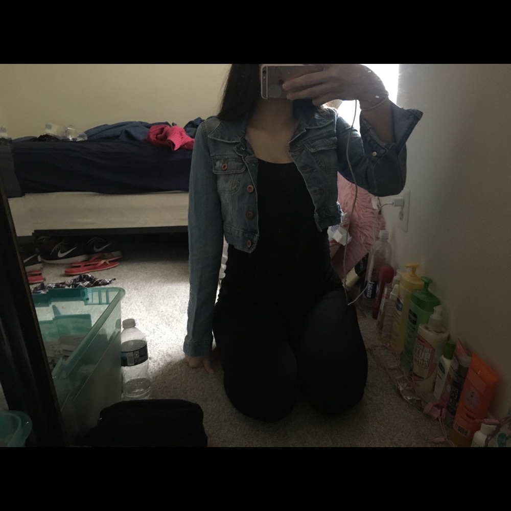 Jean jacket - Picture 2 of 6