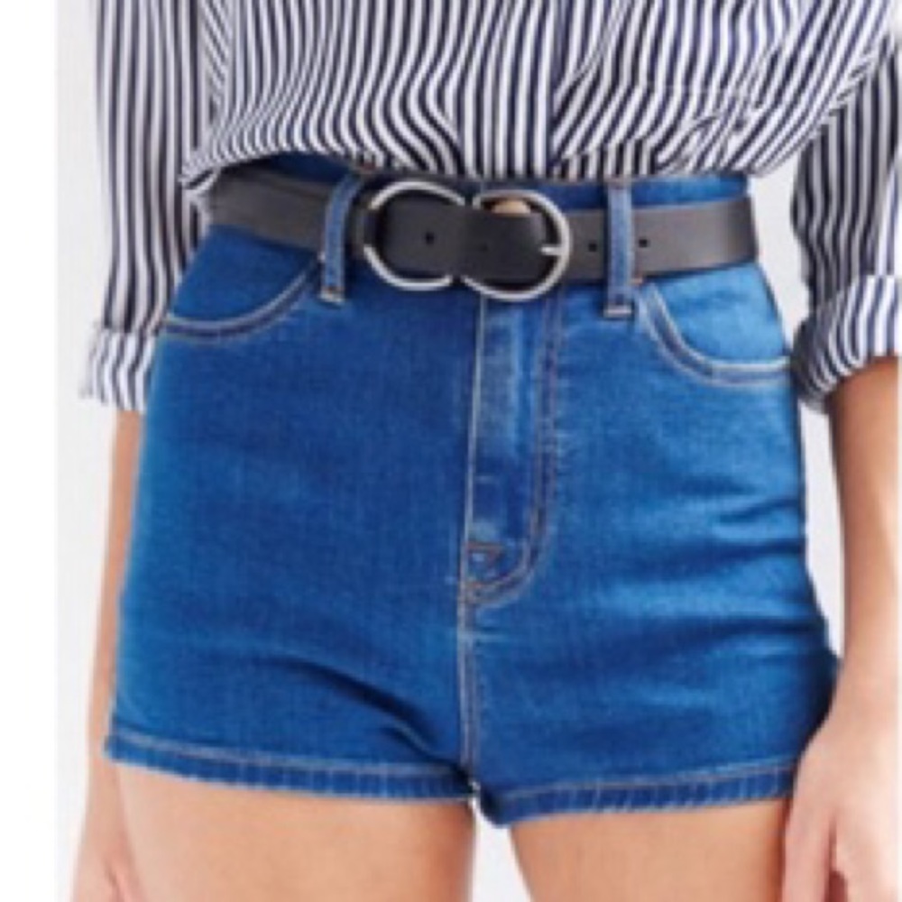 HIGHRISE SHORTS