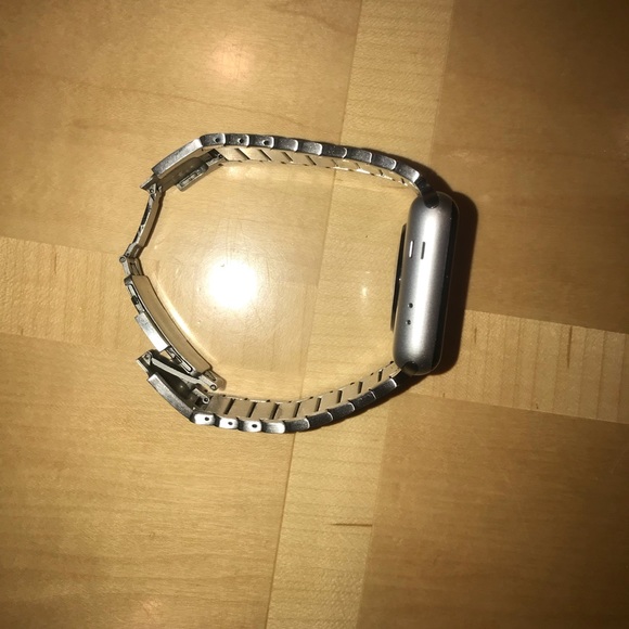 APPLE WATCH SERIES 2 WITH SILVER WATCH BAND - Picture 3 of 4