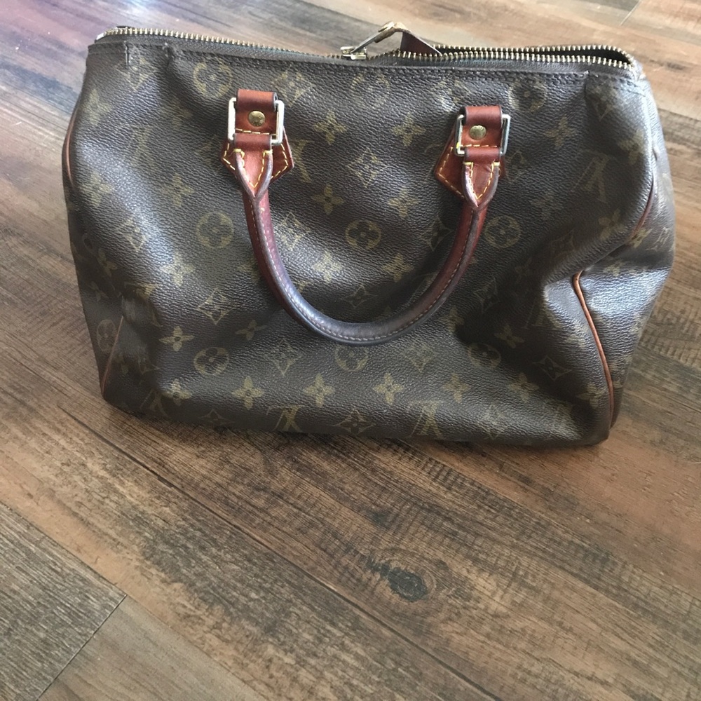 Vuitton Speedy 30