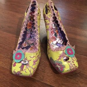 Irregular Choice Yellow Pink leather lace pump EUC