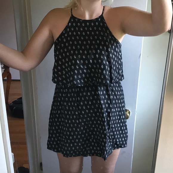 •BLACK PRINTED DRESS• - Picture 2 of 6