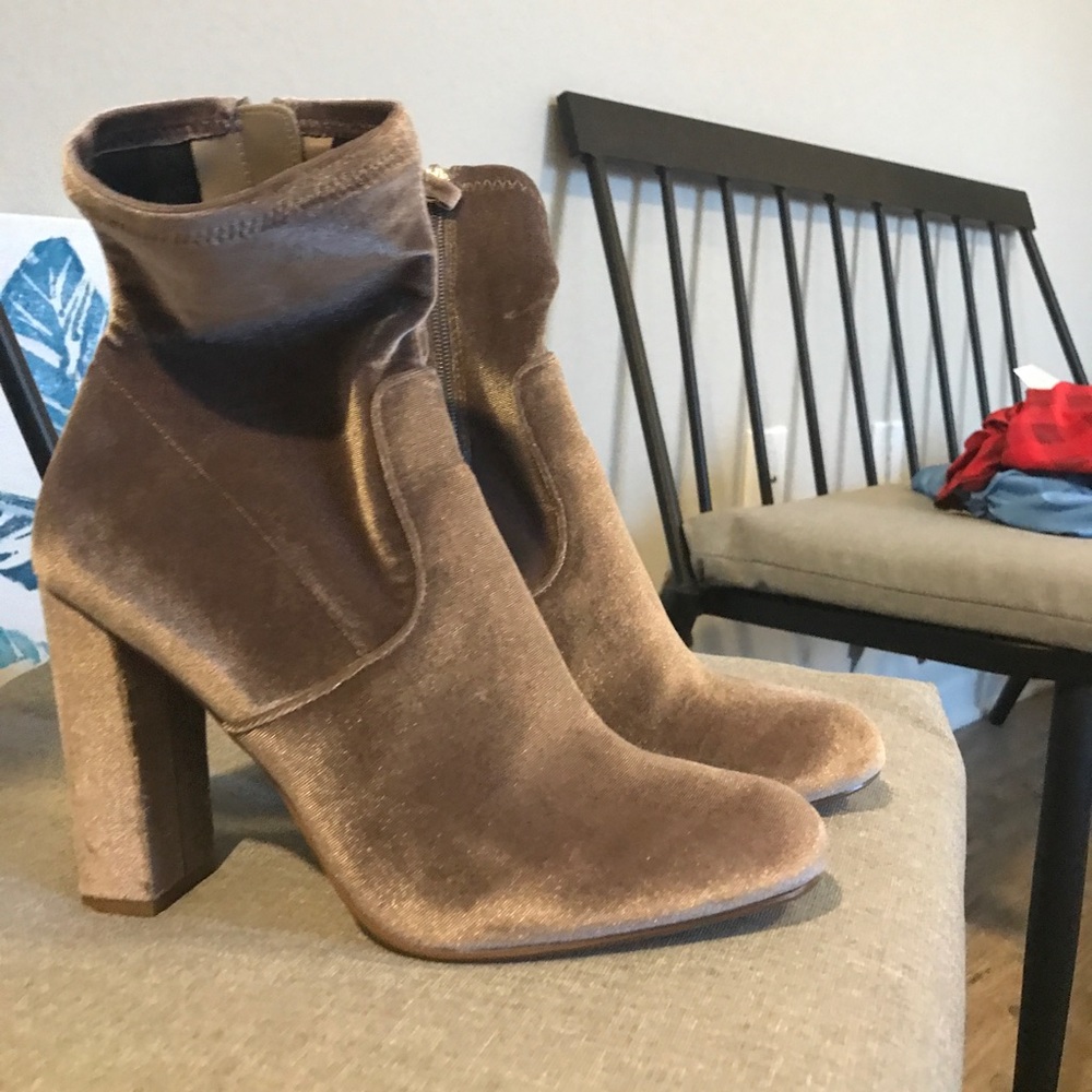 Steve Madden Authentic ankle booties