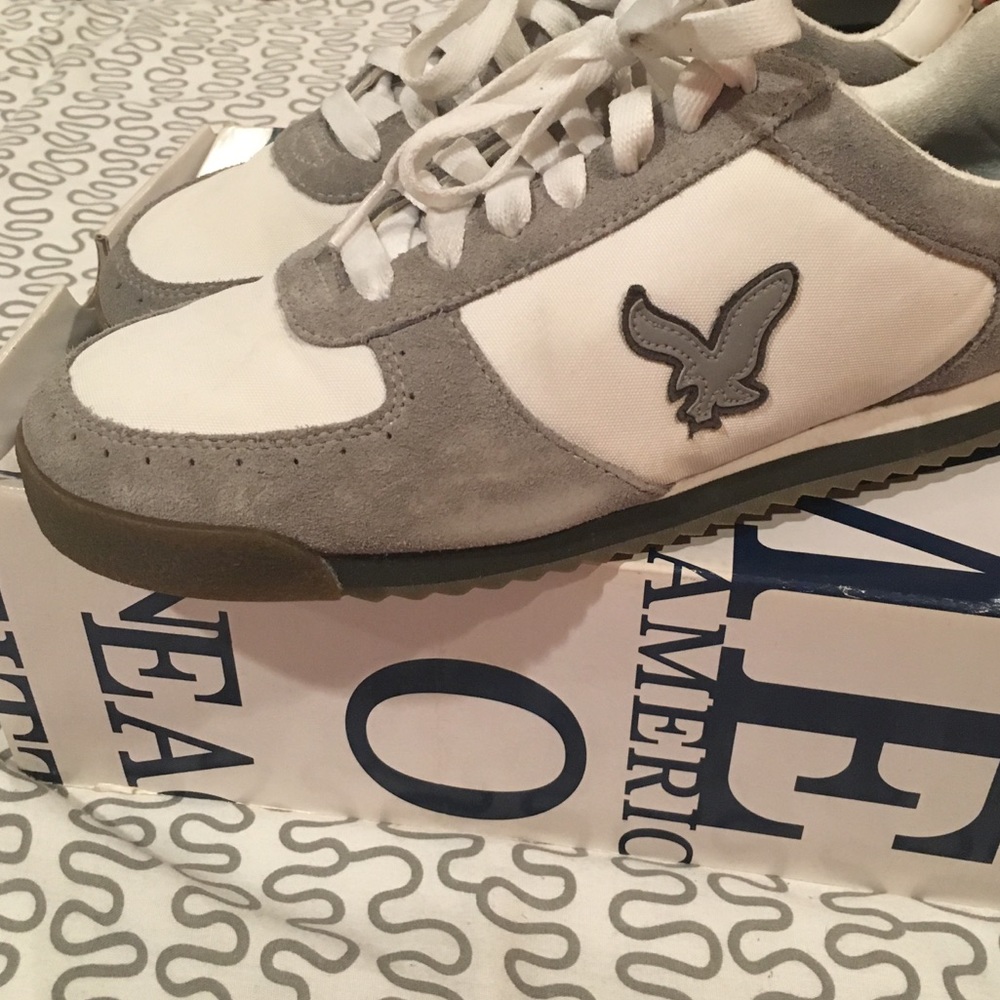 American Eagle Outfitters Sneakers