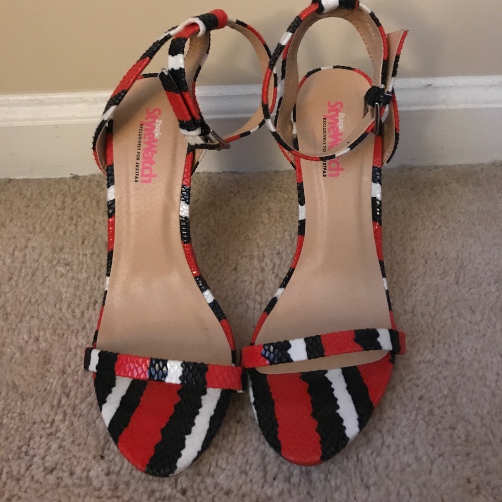 Black/Red/White strappy faux snake skin sandals