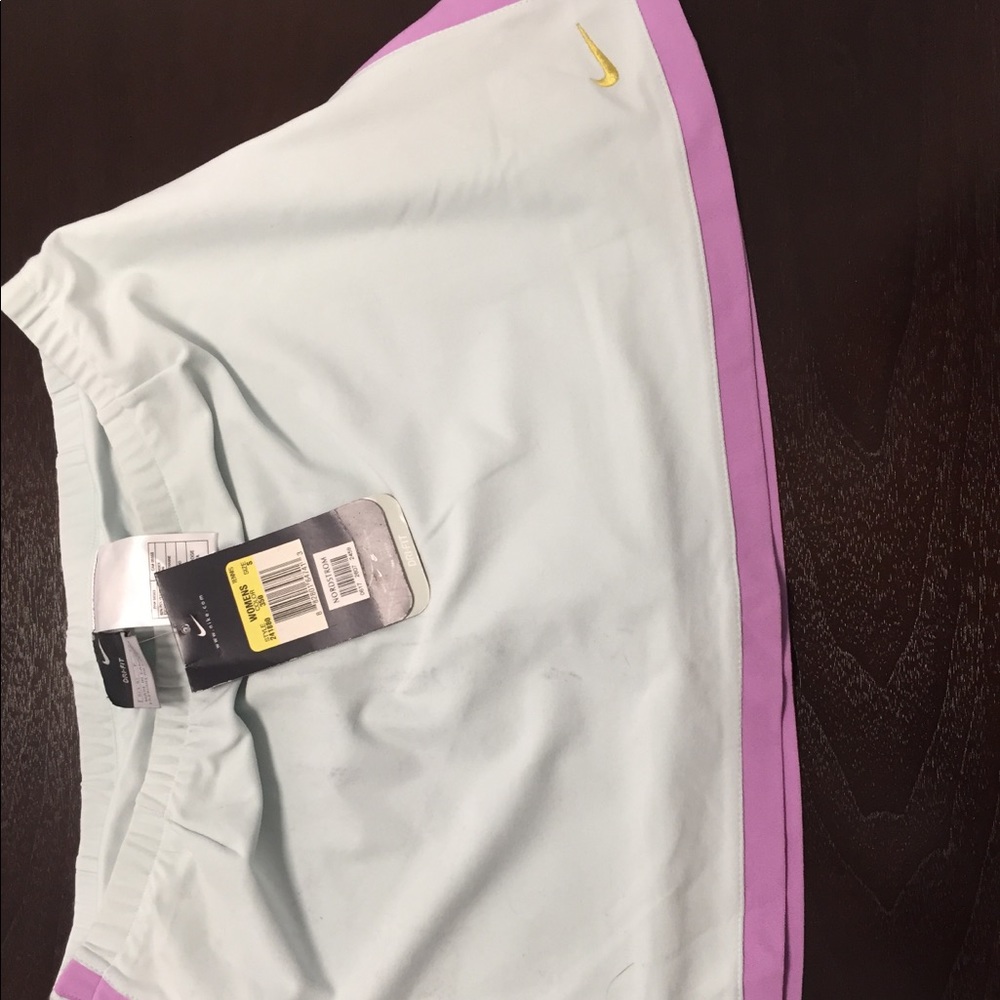 BRAND NEW Nike DriFit Stretch Workout Tennis Skirt