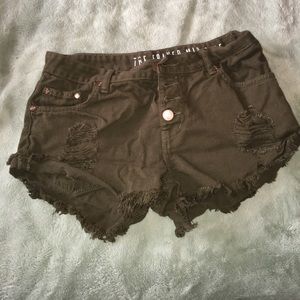 COTTON ON MID RISE SHORTS